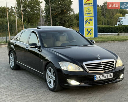 Черный Мерседес С Класс, объемом двигателя 3.5 л и пробегом 390 тыс. км за 11500 $, фото 2 на Automoto.ua