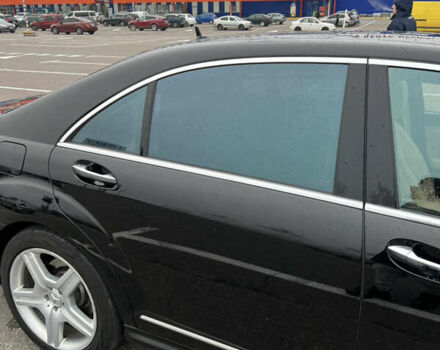 Черный Мерседес С Класс, объемом двигателя 5.5 л и пробегом 248 тыс. км за 13100 $, фото 14 на Automoto.ua