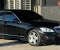 Черный Мерседес С Класс, объемом двигателя 5 л и пробегом 259 тыс. км за 12500 $, фото 1 на Automoto.ua