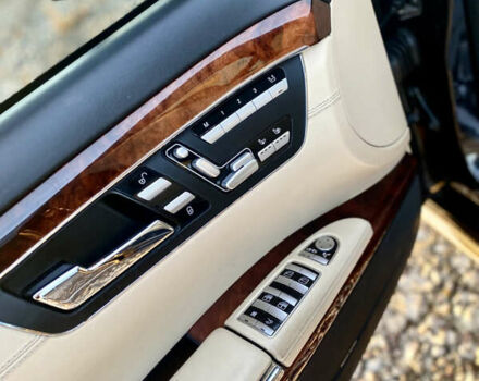 Черный Мерседес С Класс, объемом двигателя 5.51 л и пробегом 215 тыс. км за 12499 $, фото 36 на Automoto.ua