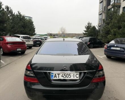 Чорний Мерседес С Клас, об'ємом двигуна 5.5 л та пробігом 300 тис. км за 6850 $, фото 2 на Automoto.ua