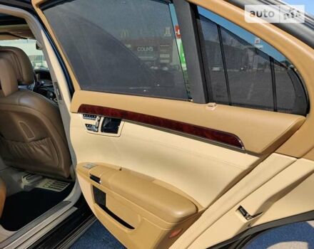 Черный Мерседес С Класс, объемом двигателя 5.5 л и пробегом 252 тыс. км за 11700 $, фото 43 на Automoto.ua