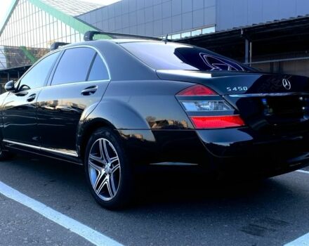 Черный Мерседес С Класс, объемом двигателя 4.7 л и пробегом 298 тыс. км за 11000 $, фото 5 на Automoto.ua