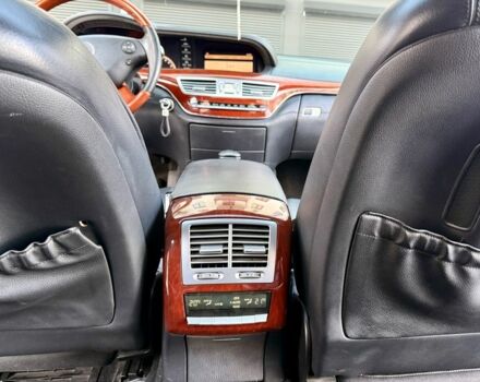 Мерседес С Класс 2006 в Одессе на Automoto.ua Черный Мерседес С Класс, объемом двигателя 5.5 л и пробегом 100 тыс. км за 10200 $, фото 19 на Automoto.ua