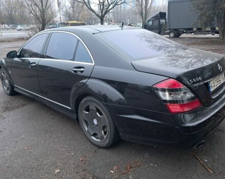 Чорний Мерседес С Клас, об'ємом двигуна 5.5 л та пробігом 168 тис. км за 15000 $, фото 1 на Automoto.ua