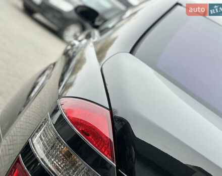 Черный Мерседес С Класс, объемом двигателя 5.44 л и пробегом 227 тыс. км за 11000 $, фото 10 на Automoto.ua