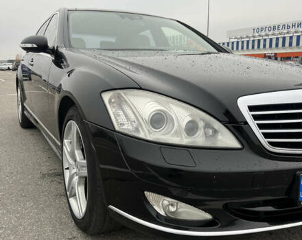 Черный Мерседес С Класс, объемом двигателя 5.5 л и пробегом 248 тыс. км за 13100 $, фото 5 на Automoto.ua