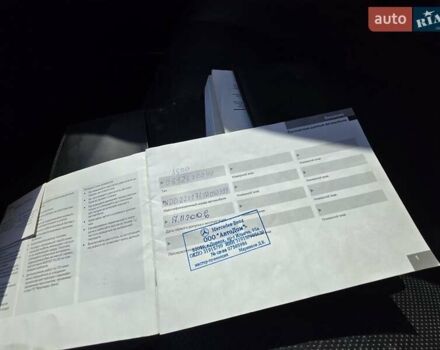 Черный Мерседес С Класс, объемом двигателя 5.5 л и пробегом 303 тыс. км за 10900 $, фото 90 на Automoto.ua