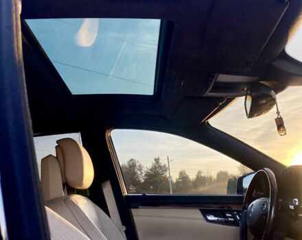 Черный Мерседес С Класс, объемом двигателя 5.51 л и пробегом 215 тыс. км за 12499 $, фото 43 на Automoto.ua