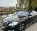 Черный Мерседес С Класс, объемом двигателя 5.51 л и пробегом 189 тыс. км за 12000 $, фото 1 на Automoto.ua