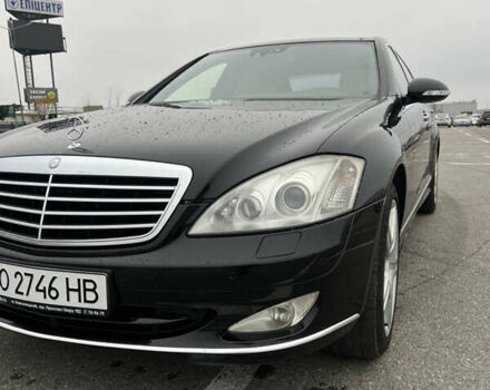 Черный Мерседес С Класс, объемом двигателя 5.5 л и пробегом 248 тыс. км за 13100 $, фото 6 на Automoto.ua