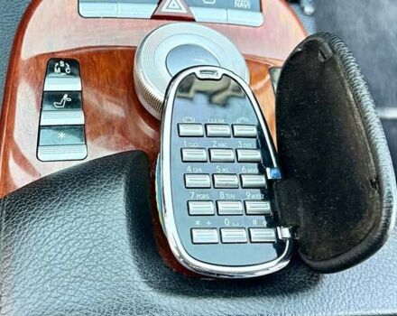 Чорний Мерседес С Клас, об'ємом двигуна 5.5 л та пробігом 375 тис. км за 10200 $, фото 24 на Automoto.ua