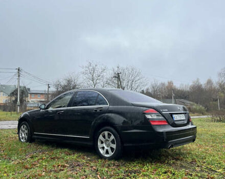 Черный Мерседес С Класс, объемом двигателя 5.46 л и пробегом 241 тыс. км за 5999 $, фото 3 на Automoto.ua