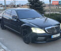 Черный Мерседес С Класс, объемом двигателя 5.5 л и пробегом 297 тыс. км за 9500 $, фото 1 на Automoto.ua