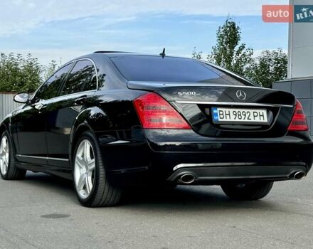 Чорний Мерседес С Клас, об'ємом двигуна 5.46 л та пробігом 241 тис. км за 9999 $, фото 8 на Automoto.ua