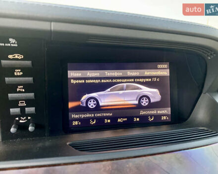 Черный Мерседес С Класс, объемом двигателя 5.51 л и пробегом 215 тыс. км за 12499 $, фото 81 на Automoto.ua