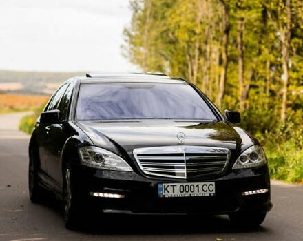 Черный Мерседес С Класс, объемом двигателя 5.46 л и пробегом 189 тыс. км за 16400 $, фото 13 на Automoto.ua