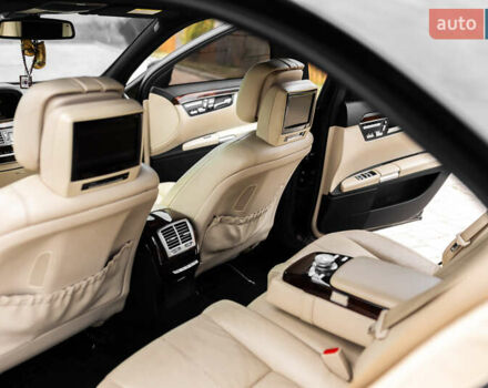 Черный Мерседес С Класс, объемом двигателя 5.46 л и пробегом 189 тыс. км за 16400 $, фото 38 на Automoto.ua