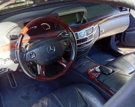 Чорний Мерседес С Клас, об'ємом двигуна 5.5 л та пробігом 235 тис. км за 10999 $, фото 22 на Automoto.ua