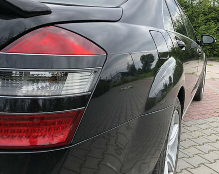 Черный Мерседес С Класс, объемом двигателя 3.5 л и пробегом 390 тыс. км за 11500 $, фото 8 на Automoto.ua