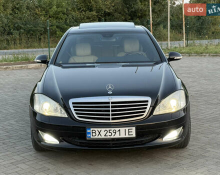 Черный Мерседес С Класс, объемом двигателя 3.5 л и пробегом 390 тыс. км за 11500 $, фото 3 на Automoto.ua