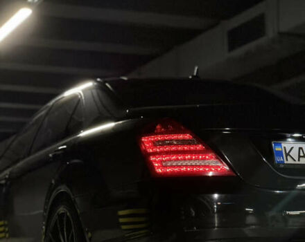 Чорний Мерседес С Клас, об'ємом двигуна 5.5 л та пробігом 390 тис. км за 10999 $, фото 7 на Automoto.ua