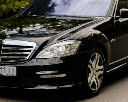 Черный Мерседес С Класс, объемом двигателя 5.46 л и пробегом 189 тыс. км за 16400 $, фото 16 на Automoto.ua