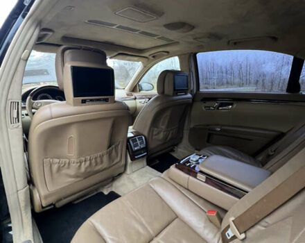 Черный Мерседес С Класс, объемом двигателя 5.46 л и пробегом 241 тыс. км за 5999 $, фото 16 на Automoto.ua