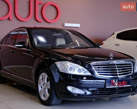 Чорний Мерседес С Клас, об'ємом двигуна 4.7 л та пробігом 218 тис. км за 8900 $, фото 6 на Automoto.ua