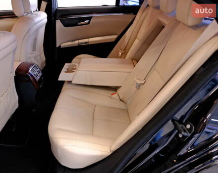 Чорний Мерседес С Клас, об'ємом двигуна 4.7 л та пробігом 218 тис. км за 8900 $, фото 44 на Automoto.ua