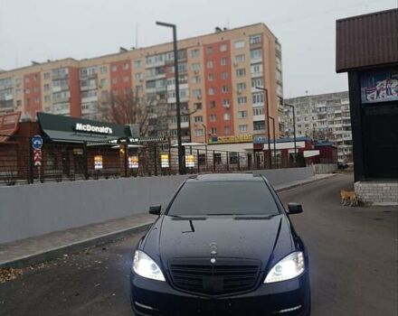 Черный Мерседес С Класс, объемом двигателя 5.46 л и пробегом 235 тыс. км за 12000 $, фото 11 на Automoto.ua