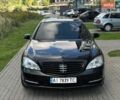 Черный Мерседес С Класс, объемом двигателя 5.5 л и пробегом 265 тыс. км за 8800 $, фото 1 на Automoto.ua