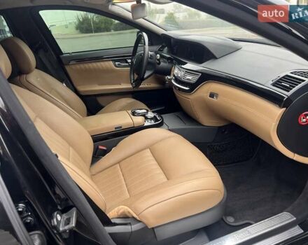 Чорний Мерседес С Клас, об'ємом двигуна 5.5 л та пробігом 125 тис. км за 35500 $, фото 21 на Automoto.ua