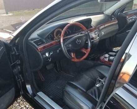 Черный Мерседес С Класс, объемом двигателя 5.5 л и пробегом 205 тыс. км за 12500 $, фото 13 на Automoto.ua