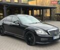 Черный Мерседес С Класс, объемом двигателя 3 л и пробегом 330 тыс. км за 12500 $, фото 1 на Automoto.ua