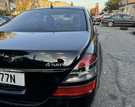 Черный Мерседес С Класс, объемом двигателя 2.99 л и пробегом 300 тыс. км за 10500 $, фото 4 на Automoto.ua