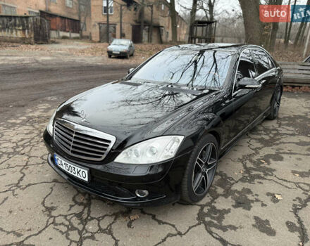 Чорний Мерседес С Клас, об'ємом двигуна 5.46 л та пробігом 560 тис. км за 7650 $, фото 11 на Automoto.ua