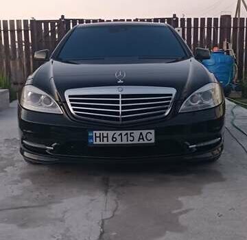 Мерседес С Класс 2007 в Одессе на Automoto.ua Черный Мерседес С Класс, объемом двигателя 5.46 л и пробегом 324 тыс. км за 14000 $, фото 4 на Automoto.ua