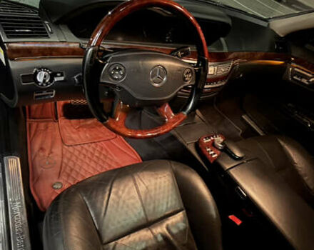 Черный Мерседес С Класс, объемом двигателя 5.5 л и пробегом 176 тыс. км за 8499 $, фото 33 на Automoto.ua