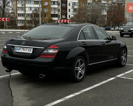 Черный Мерседес С Класс, объемом двигателя 2.99 л и пробегом 208 тыс. км за 14000 $, фото 6 на Automoto.ua