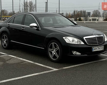 Черный Мерседес С Класс, объемом двигателя 2.99 л и пробегом 208 тыс. км за 14000 $, фото 2 на Automoto.ua