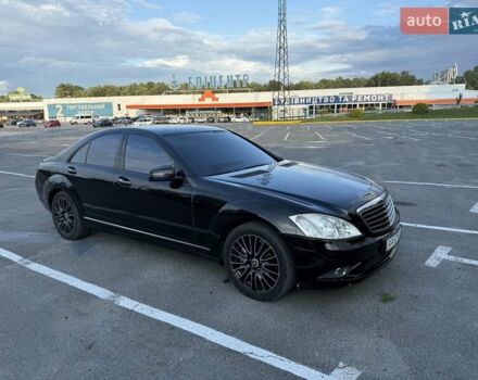Мерседес С Класс 2007 в Ужгороде на Automoto.ua Черный Мерседес С Класс, объемом двигателя 4.7 л и пробегом 300 тыс. км за 11000 $, фото 2 на Automoto.ua