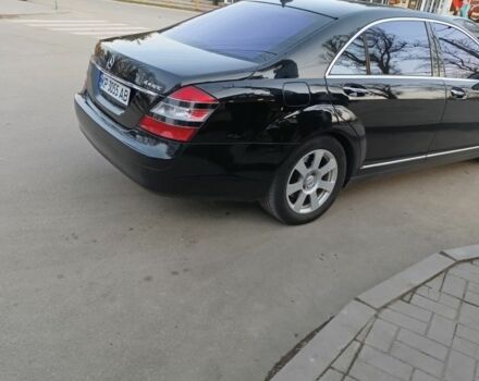 Черный Мерседес С Класс, объемом двигателя 5.5 л и пробегом 240 тыс. км за 8999 $, фото 1 на Automoto.ua