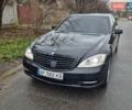 Чорний Мерседес С Клас, об'ємом двигуна 4 л та пробігом 265 тис. км за 16500 $, фото 1 на Automoto.ua