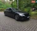 Черный Мерседес С Класс, объемом двигателя 5.5 л и пробегом 323 тыс. км за 16000 $, фото 1 на Automoto.ua