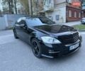 Черный Мерседес С Класс, объемом двигателя 5.5 л и пробегом 385 тыс. км за 10300 $, фото 1 на Automoto.ua