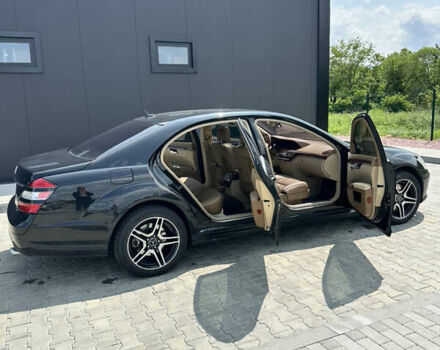 Черный Мерседес С Класс, объемом двигателя 0 л и пробегом 330 тыс. км за 10000 $, фото 4 на Automoto.ua