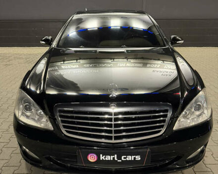 Черный Мерседес С Класс, объемом двигателя 5.5 л и пробегом 176 тыс. км за 8499 $, фото 2 на Automoto.ua