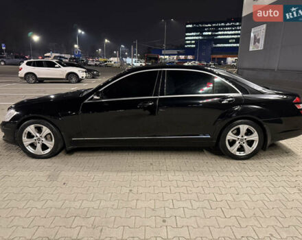 Черный Мерседес С Класс, объемом двигателя 5.5 л и пробегом 176 тыс. км за 8499 $, фото 10 на Automoto.ua