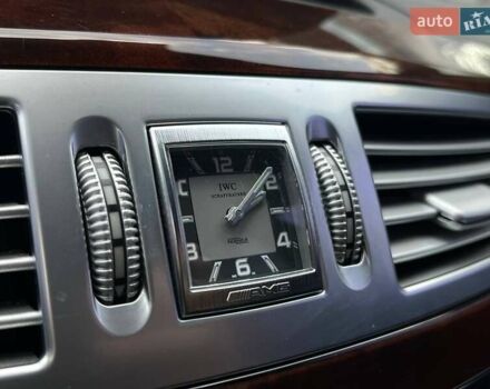 Черный Мерседес С Класс, объемом двигателя 6.21 л и пробегом 150 тыс. км за 16990 $, фото 43 на Automoto.ua